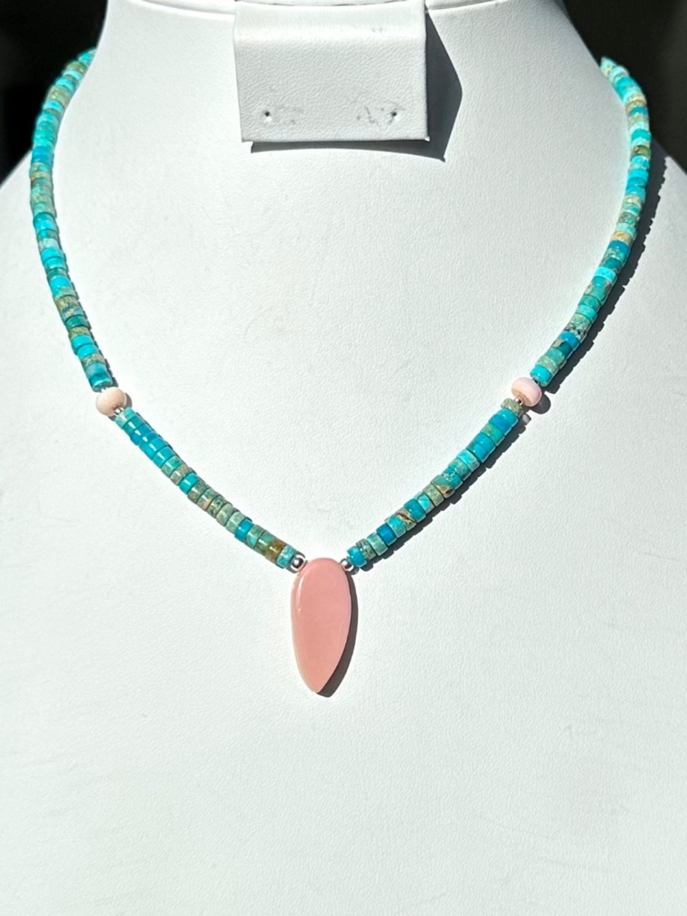 Navajo Hand-Strung Pink Conch Pendant Kingman Turquoise Necklace 925